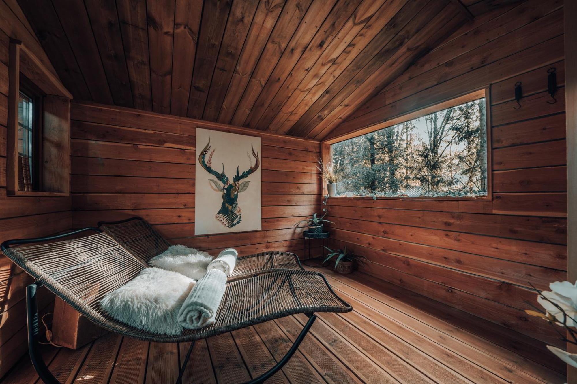 Wooden Nest Apartment Дюрби Екстериор снимка