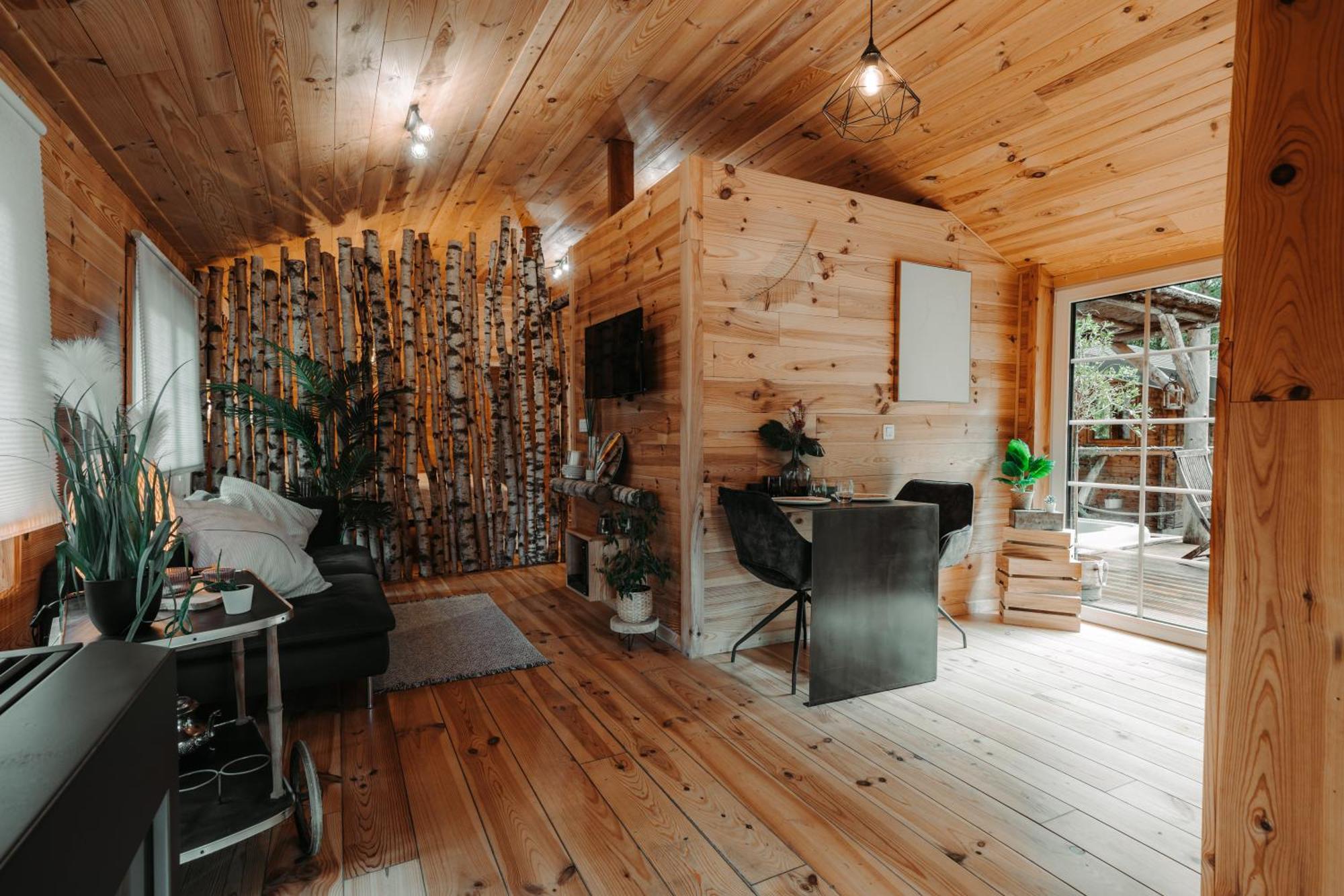 Wooden Nest Apartment Дюрби Екстериор снимка